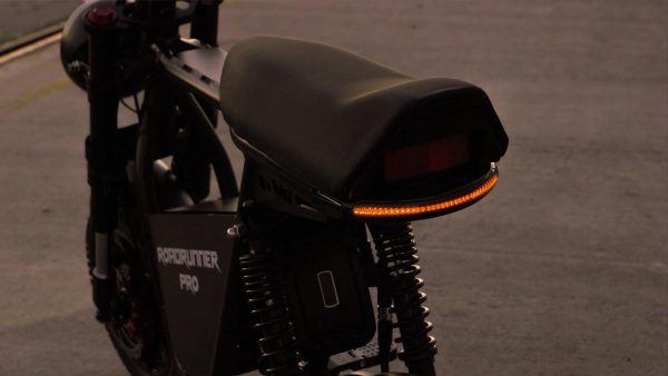 EMOVE RoadRunner Pro Seated Electric Moto Dual Motor 4000w 60v 30ah